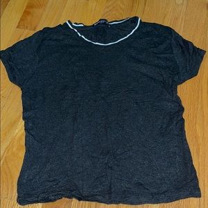 Brandy Melville tshirt